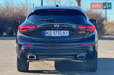 Внедорожник / Кроссовер Infiniti QX30 2017 в 
