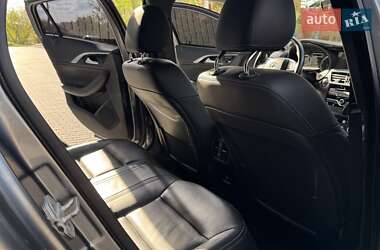 Внедорожник / Кроссовер Infiniti QX30 2016 в 