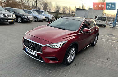 Позашляховик / Кросовер Infiniti QX30 2018 в 