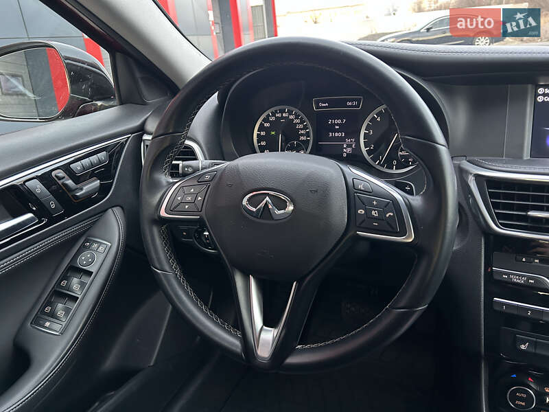 Позашляховик / Кросовер Infiniti QX30 2018 в Черкасах