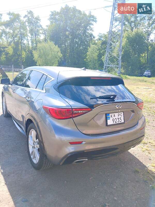 Позашляховик / Кросовер Infiniti QX30 2017 в Києві