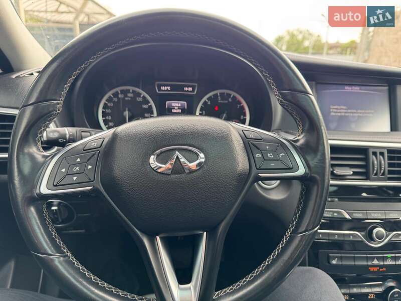 Позашляховик / Кросовер Infiniti QX30 2017 в Запоріжжі