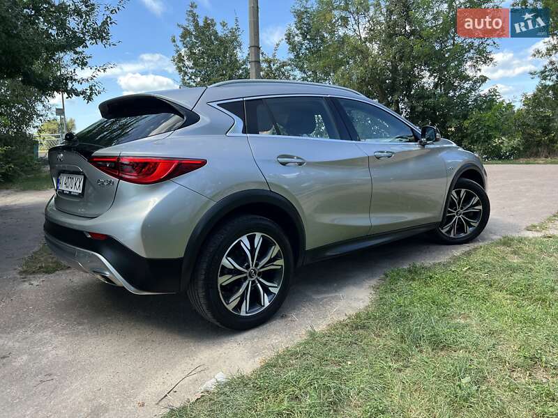 Внедорожник / Кроссовер Infiniti QX30 2016 в Киеве