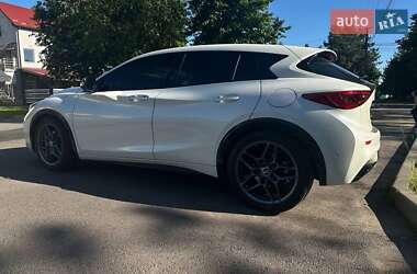 Внедорожник / Кроссовер Infiniti QX30 2017 в Иршаве