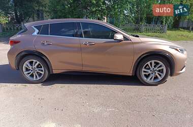 Внедорожник / Кроссовер Infiniti QX30 2017 в 