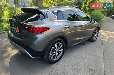 Внедорожник / Кроссовер Infiniti QX30 2017 в 
