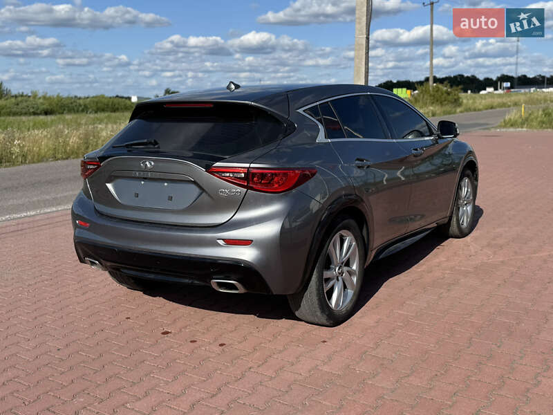 Внедорожник / Кроссовер Infiniti QX30 2016 в Ровно