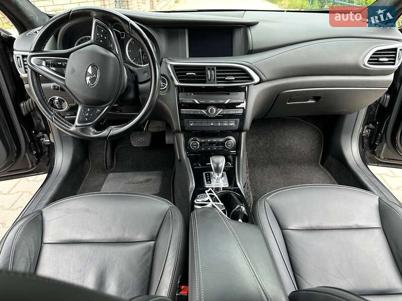 Внедорожник / Кроссовер Infiniti QX30 2017 в Черновцах