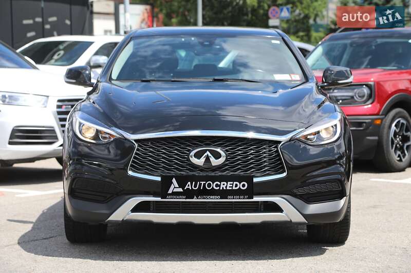 Позашляховик / Кросовер Infiniti QX30 2017 в Харкові