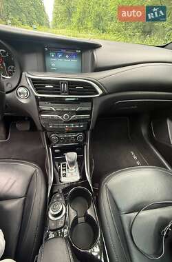 Внедорожник / Кроссовер Infiniti QX30 2017 в 