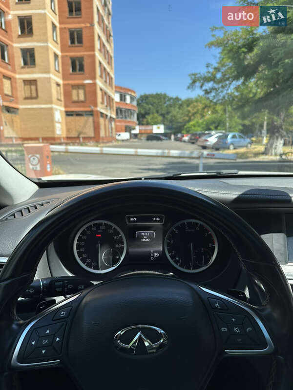 Внедорожник / Кроссовер Infiniti QX30 2016 в Одессе