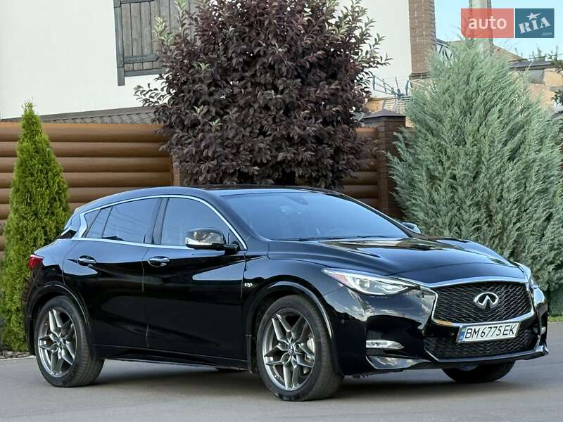 Внедорожник / Кроссовер Infiniti QX30 2016 в Киеве