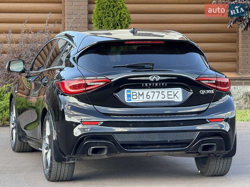 Внедорожник / Кроссовер Infiniti QX30 2016 в Киеве