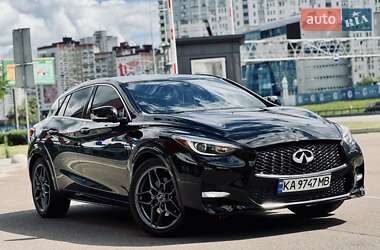 Внедорожник / Кроссовер Infiniti QX30 2016 в Киеве