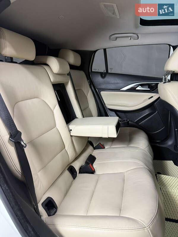 Позашляховик / Кросовер Infiniti QX30 2017 в Одесі