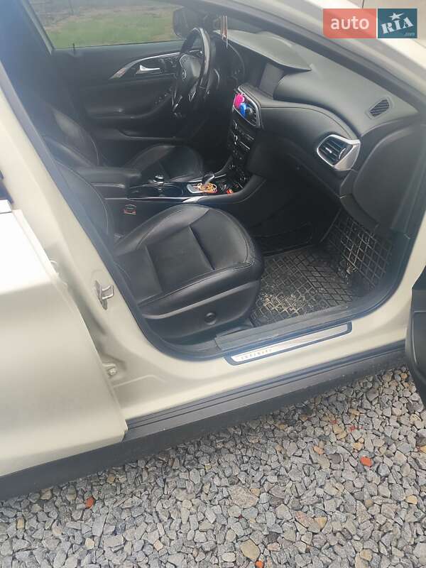 Внедорожник / Кроссовер Infiniti QX30 2017 в Львове