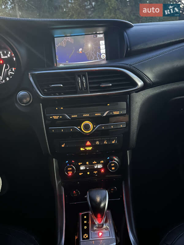 Внедорожник / Кроссовер Infiniti QX30 2016 в Ивано-Франковске