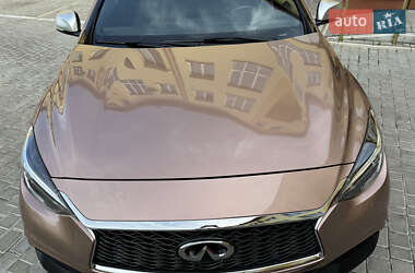 Внедорожник / Кроссовер Infiniti QX30 2017 в 