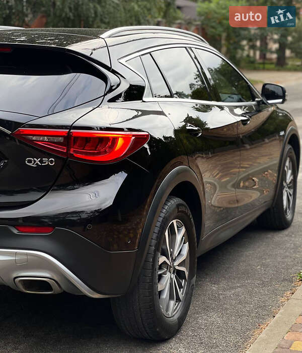 Внедорожник / Кроссовер Infiniti QX30 2017 в Ирпене