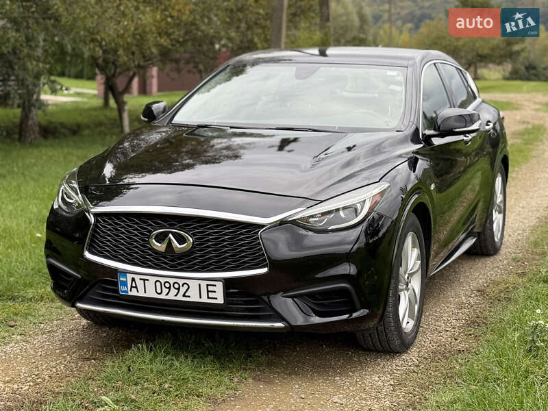 Внедорожник / Кроссовер Infiniti QX30 2017 в Ивано-Франковске