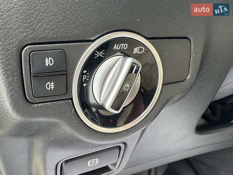 Позашляховик / Кросовер Infiniti QX30 2016 в Львові