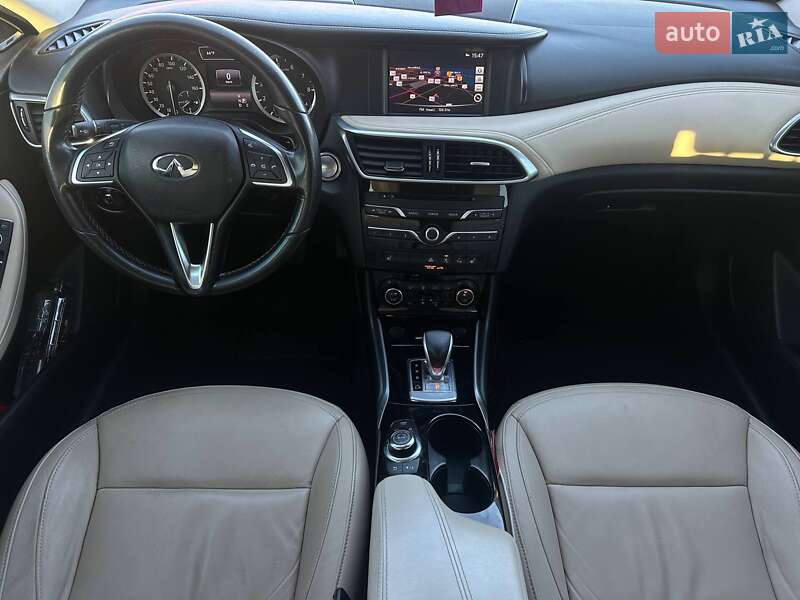 Внедорожник / Кроссовер Infiniti QX30 2017 в Одессе