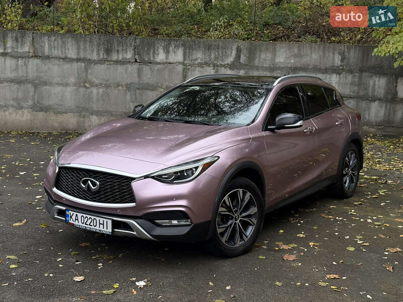 Infiniti QX30 2016