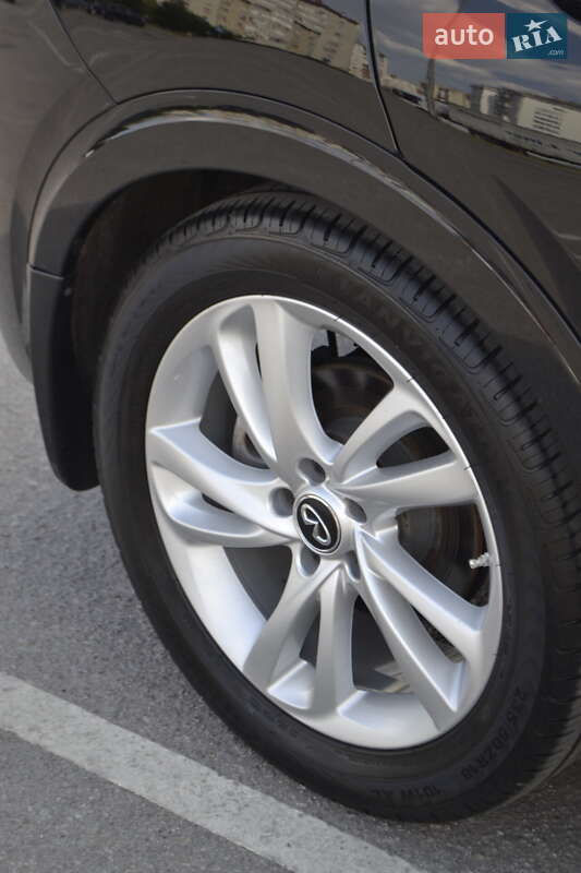 Внедорожник / Кроссовер Infiniti QX30 2018 в Ивано-Франковске