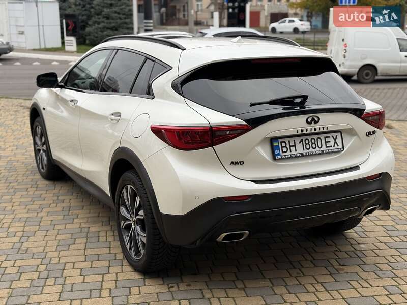 Внедорожник / Кроссовер Infiniti QX30 2017 в Одессе