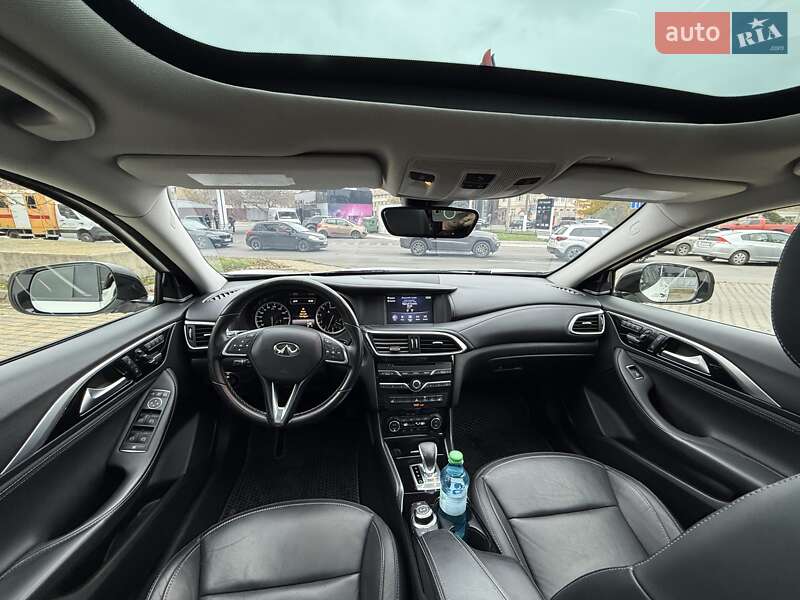 Внедорожник / Кроссовер Infiniti QX30 2017 в Одессе