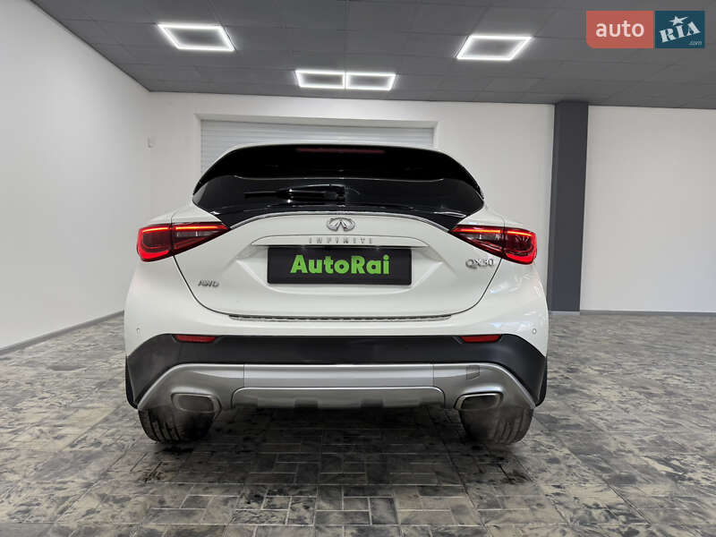 Внедорожник / Кроссовер Infiniti QX30 2016 в Одессе