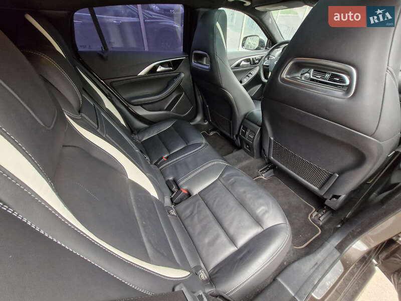 Позашляховик / Кросовер Infiniti QX30 2017 в Києві