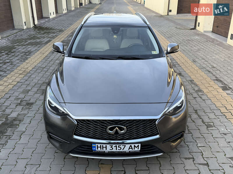 Внедорожник / Кроссовер Infiniti QX30 2016 в Измаиле фото 10 Внедорожник / Кроссовер Infiniti QX30 2016 в Измаиле