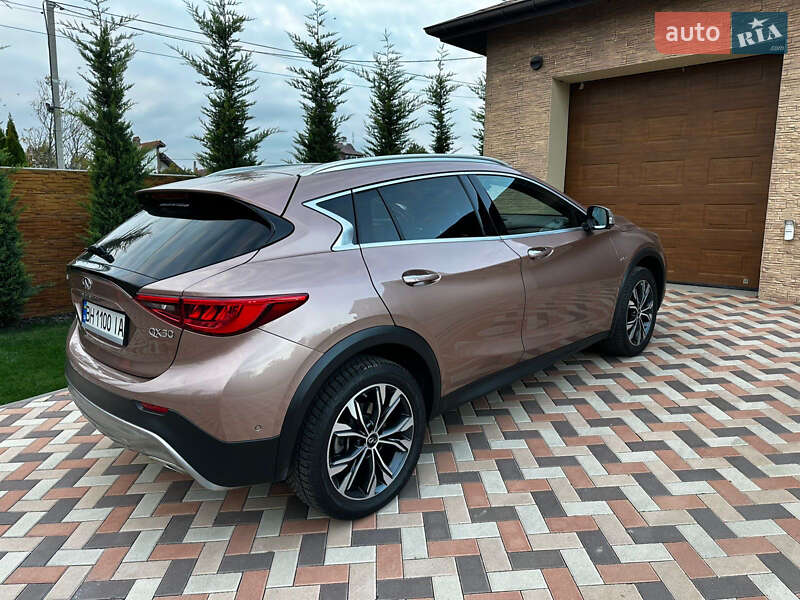 Позашляховик / Кросовер Infiniti QX30 2018 в Одесі