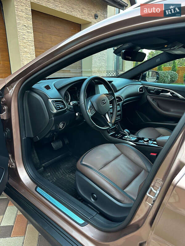 Позашляховик / Кросовер Infiniti QX30 2018 в Одесі