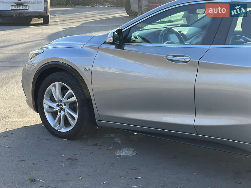 Внедорожник / Кроссовер Infiniti QX30 2017 в Здолбунове