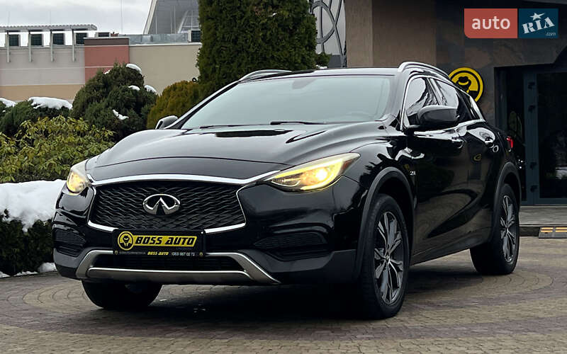Внедорожник / Кроссовер Infiniti QX30 2016 в Львове