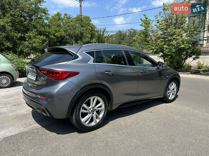 Внедорожник / Кроссовер Infiniti QX30 2016 в Одессе