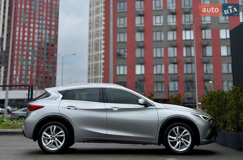 Внедорожник / Кроссовер Infiniti QX30 2018 в Киеве