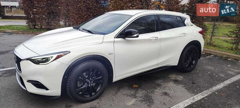 Позашляховик / Кросовер Infiniti QX30 2018 в Києві