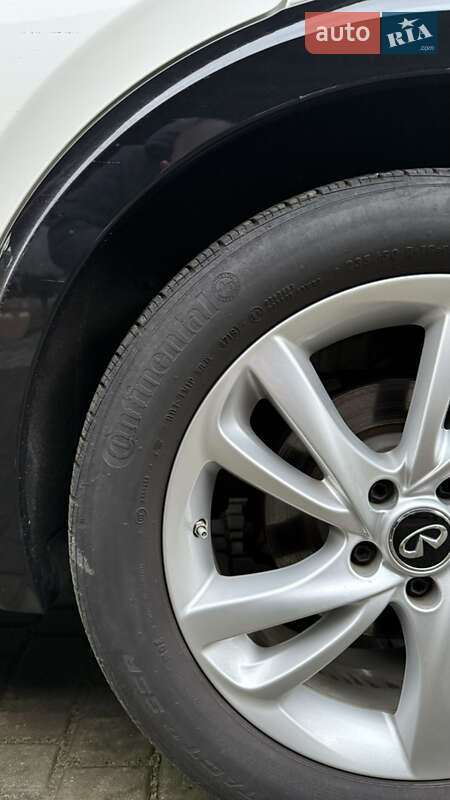 Внедорожник / Кроссовер Infiniti QX30 2017 в Киеве