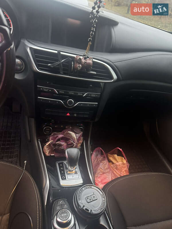 Внедорожник / Кроссовер Infiniti QX30 2017 в Киеве