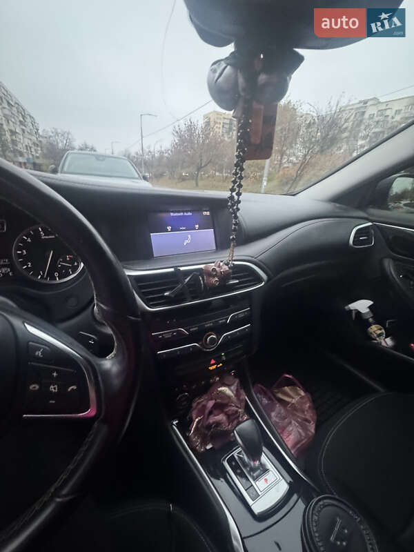 Внедорожник / Кроссовер Infiniti QX30 2017 в Киеве