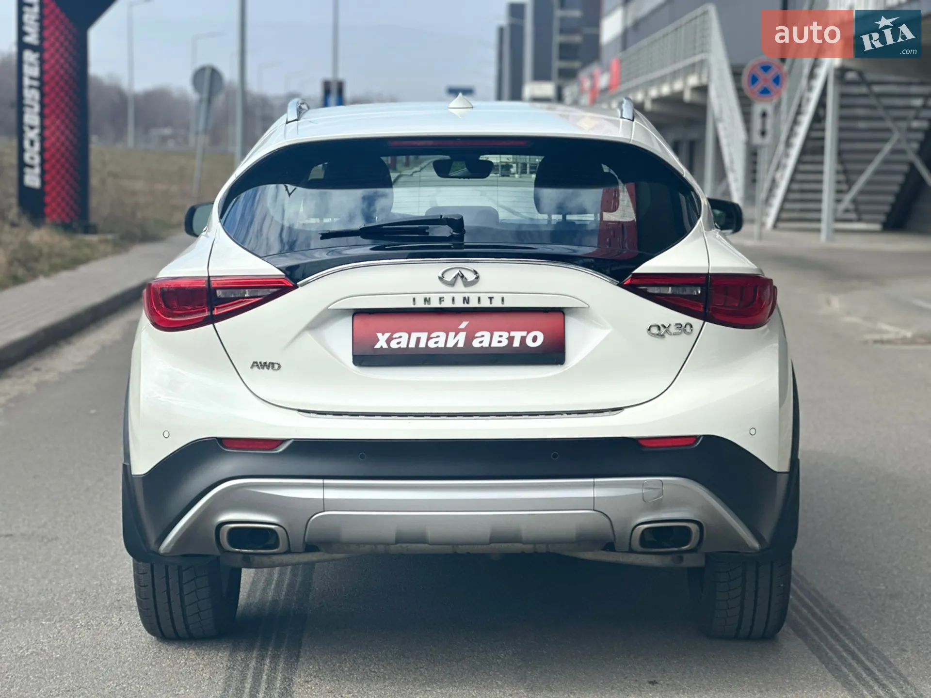 2016 Infiniti QX30 - мініатюра 5