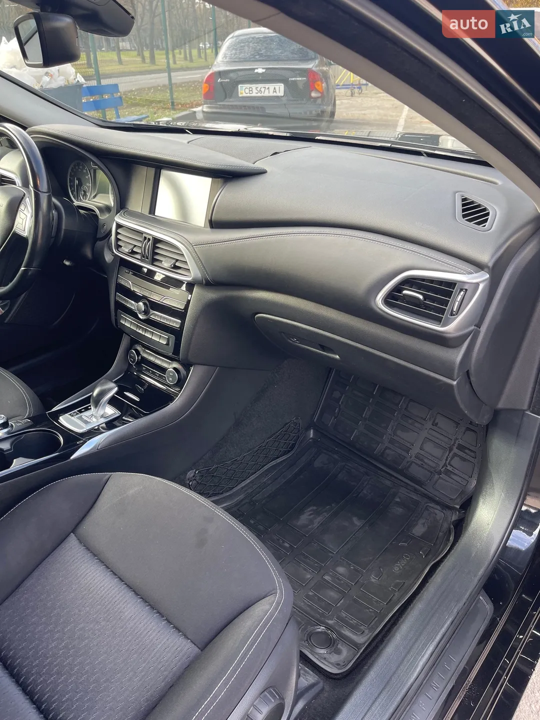 2017 Infiniti QX30 - мініатюра 15