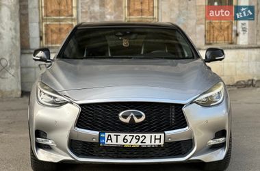 Позашляховик / Кросовер Infiniti QX30 2017 в Івано-Франківську