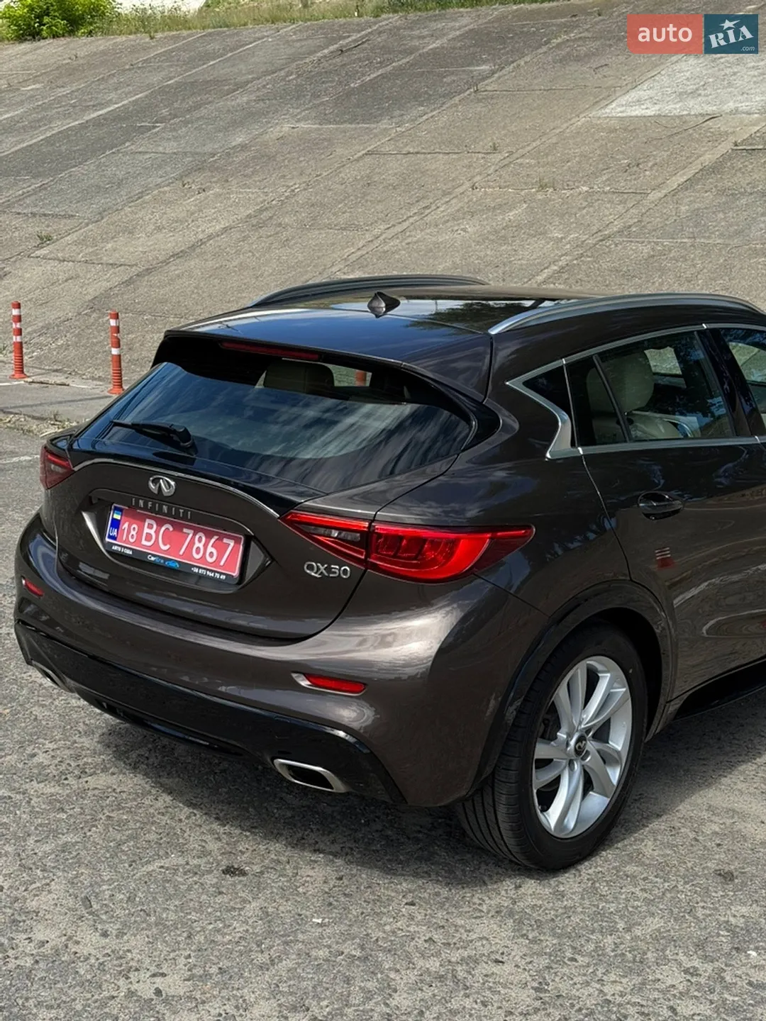 2019 Infiniti QX30 - мініатюра 17