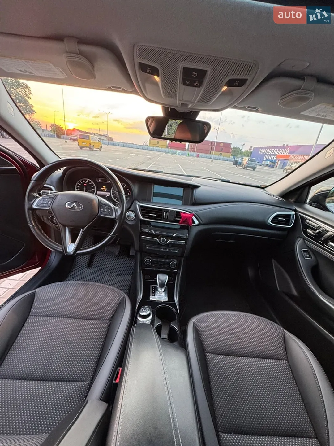 Infiniti QX30 2018 VIN SJKCH5CR4KA006987 фото оголошення 18 з 25