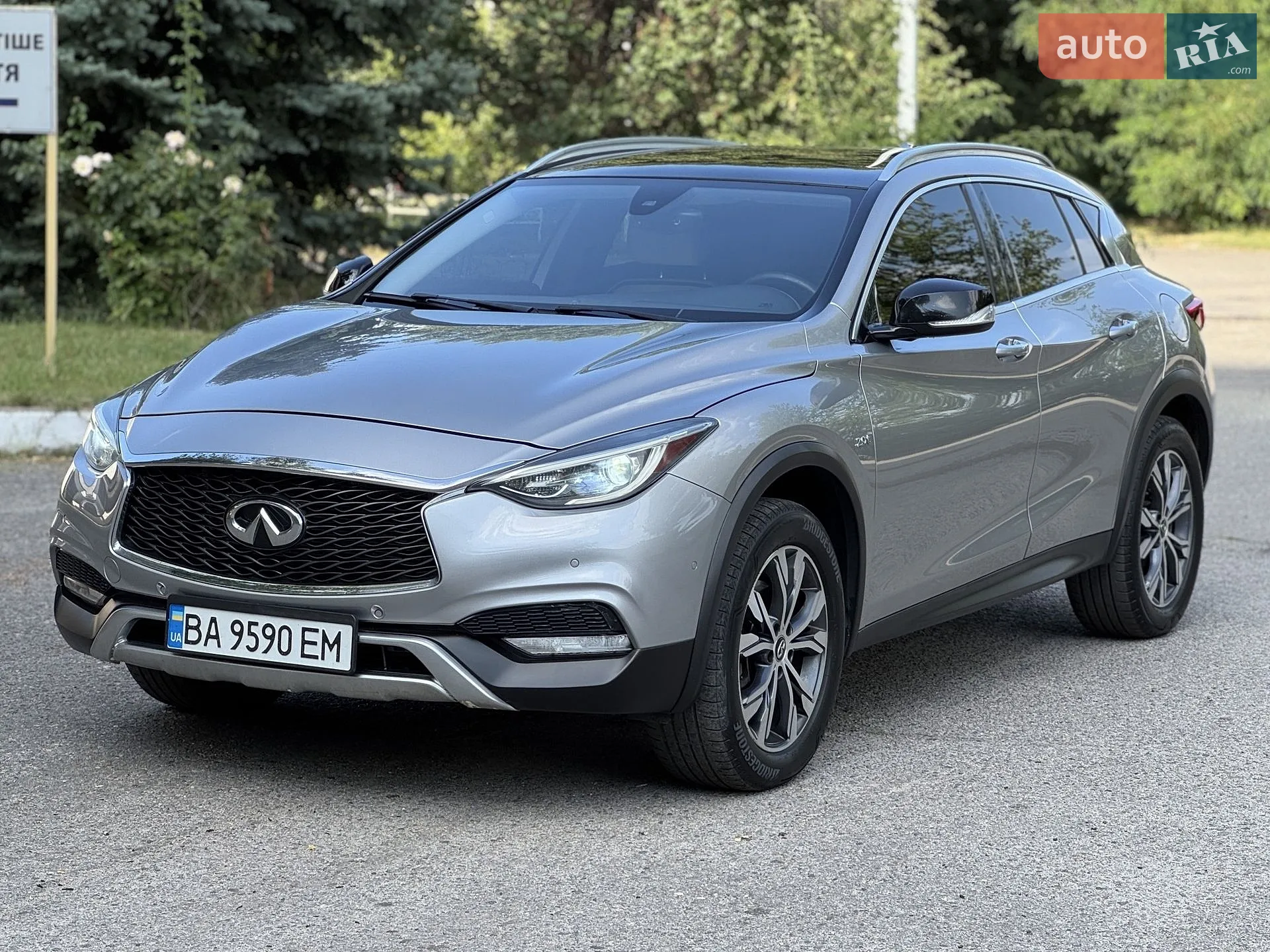 2016 Infiniti QX30 - фото 1