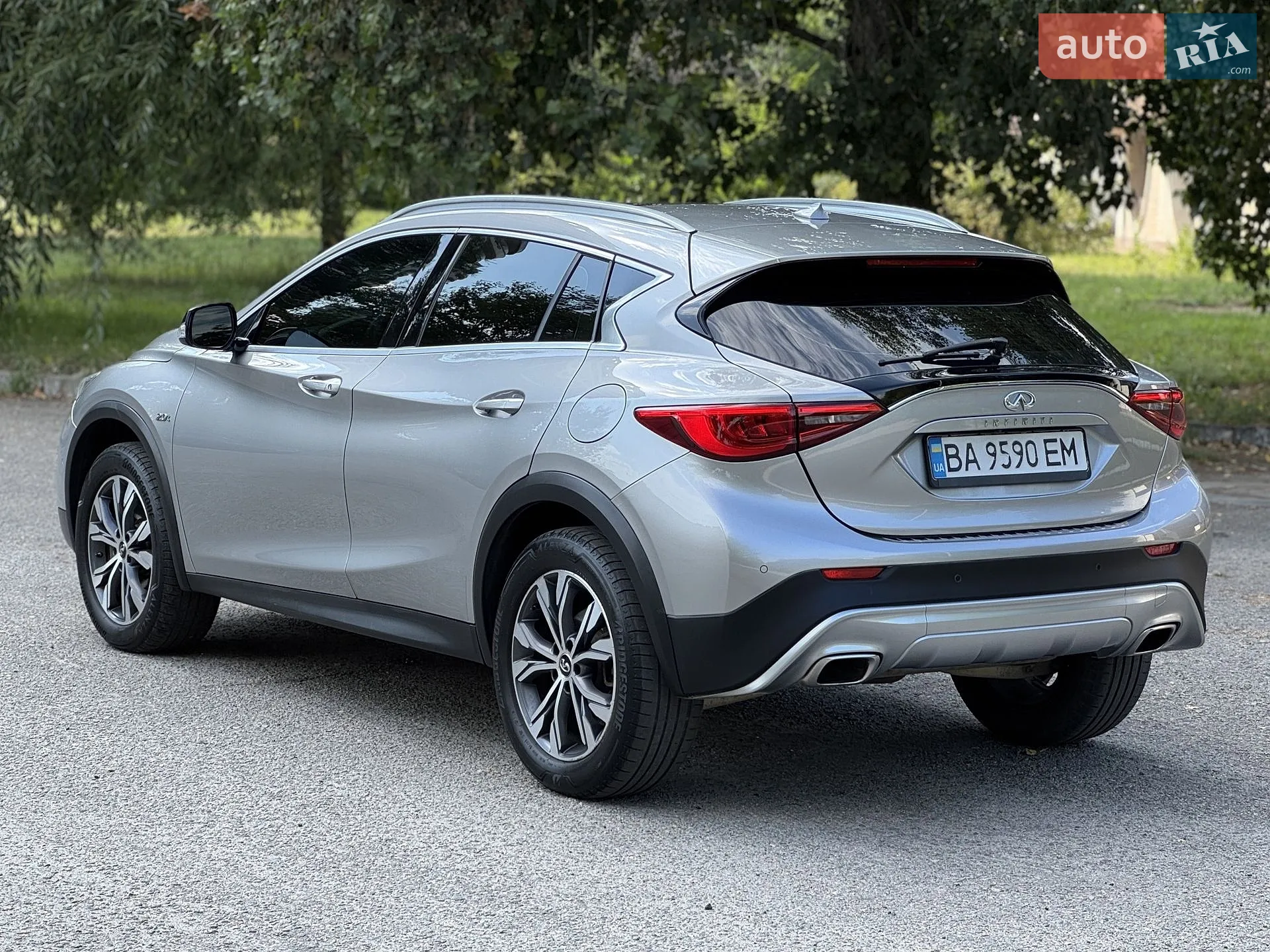 2016 Infiniti QX30 - мініатюра 3